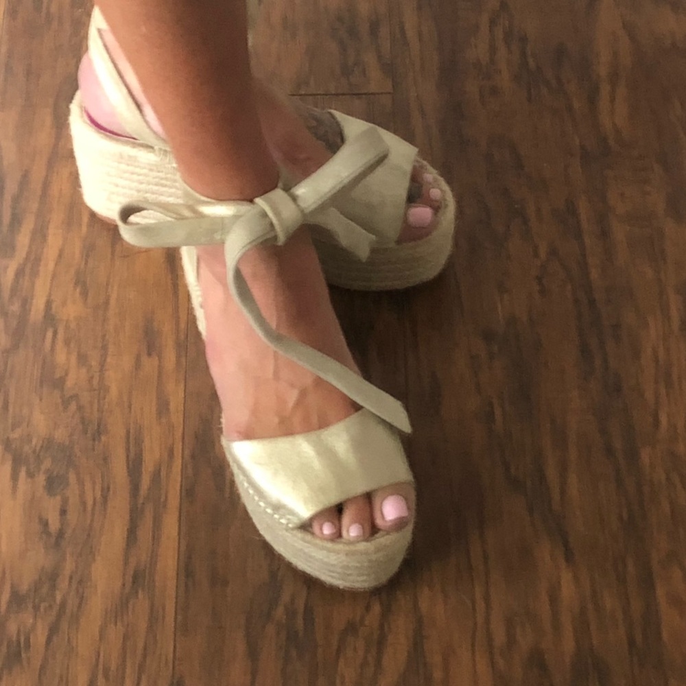 Trina Turk espadrille wedge 8